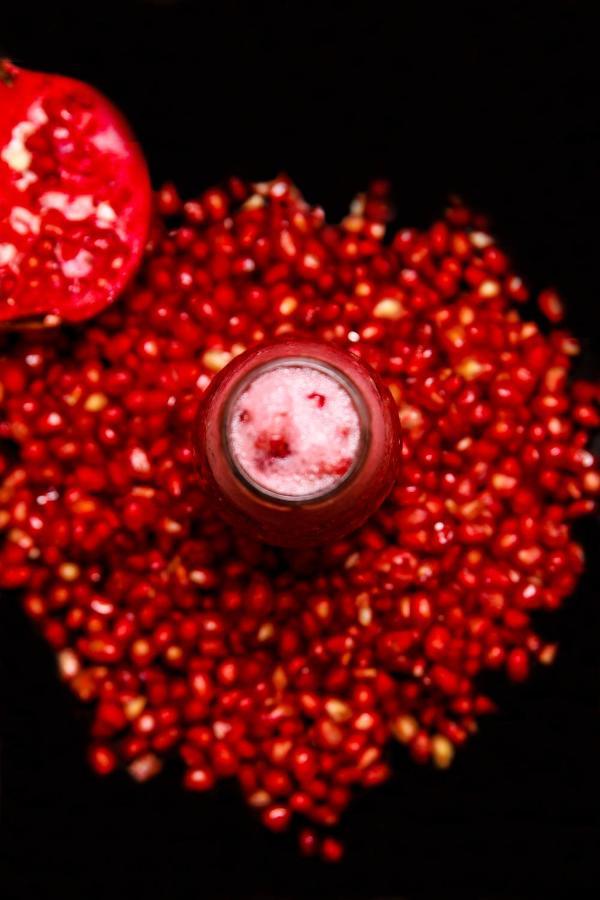 Ambiance Boutique Art Hotel לאהור מראה חיצוני תמונה A bottle of cranberry juice